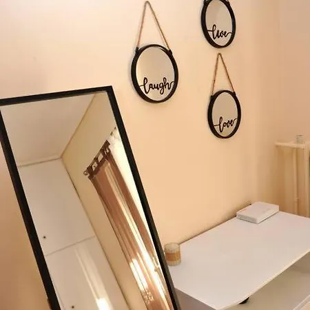 Koukakis Sunshine Roof Apartment